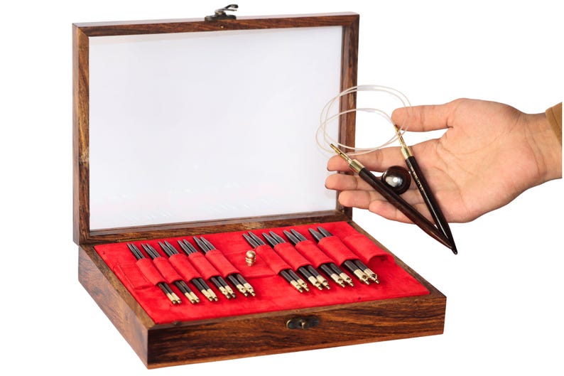 Knitting Gifts – Luxurious knitting needle set, an ideal gift for dedicated knitters, beautifully packaged in a wooden case.