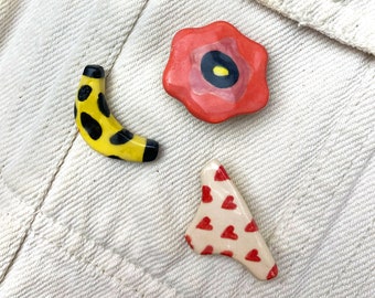 BROOCH - ceramic