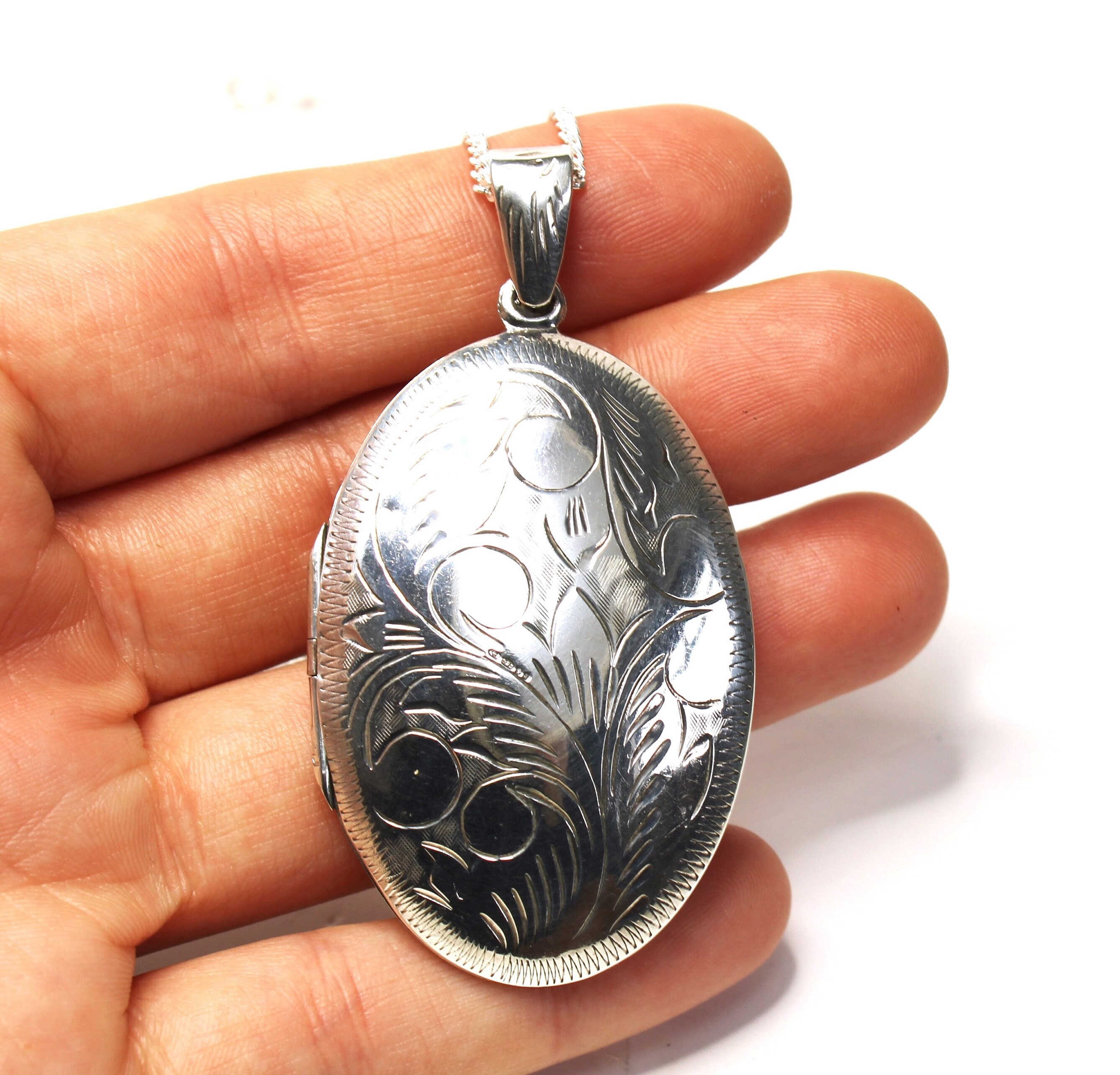 Large vintage locket deals