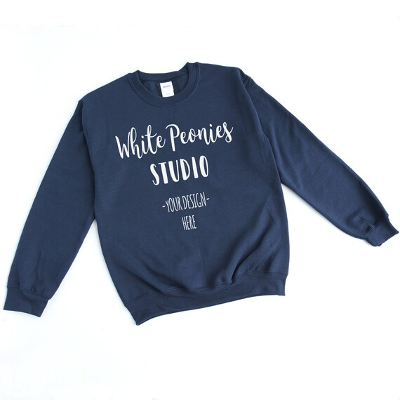 gildan navy sweatshirt