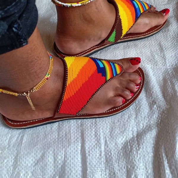 EN VENTE : Sandales perlées/sandales femmes cuir/sandales perlées africaines/sandales femmes/sandales en cuir femmes/sandales d’été/cadeau de fête des mères.