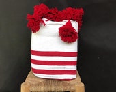 Moroccan pom pom blanket 100 cotton