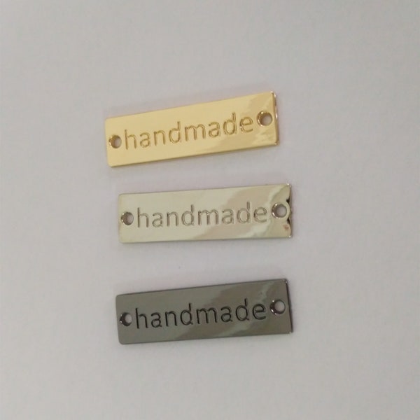 1cm x 3.5cm Etiqueta de metal rectangular "hecha a mano" grabada con agujeros, Etiquetas de logotipo de marca personalizadas con galvanoplastia