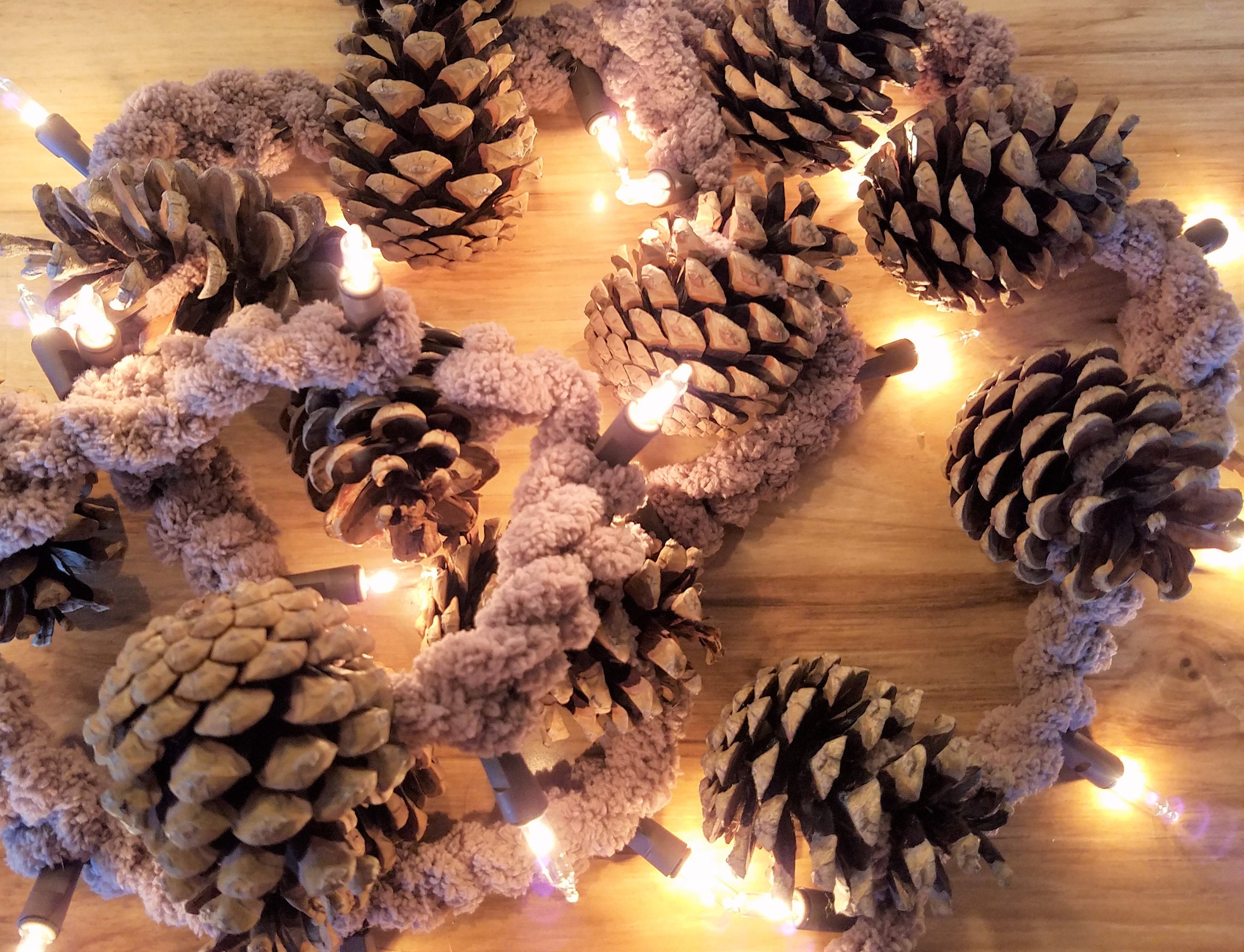 50PCS Pine Cones Nature Pinecones Ornaments for Christmas Tree Rustic  Christmas Ornaments Bulk Pinecones for Crafts Vase Fillers Thanksgiving