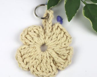 Crochet flower - Flower-shaped keychain - Bag charm - Bag decoration - Keychain Cute gifts