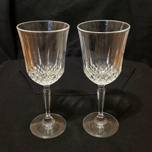 Crystal Wine Glasses Set of 2 Vintage Water Goblets Lead Crystal Stemmed Wine Glasses Diamond Texture Pattern France Cristal D’ Arques