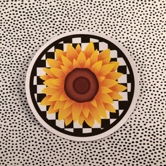 checkerboard with sunflowers