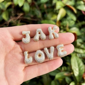 Colgante de letra de lujo, colgante de alfabeto personalizado chapado en oro, collar con inicial micropavimentada de circonita cúbica, regalo para ella