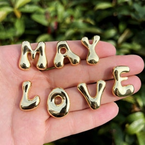 Colgante con letra inicial, colgante personalizado chapado en oro de 18 quilates, collar con letra del alfabeto gruesa, accesorios de joyería, regalo para ella