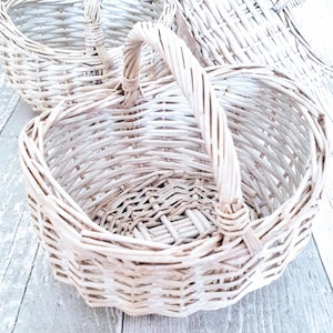 White Flower Girl Basket. Bridesmaid Flower Basket. White Mini Shopper. Children Basket.