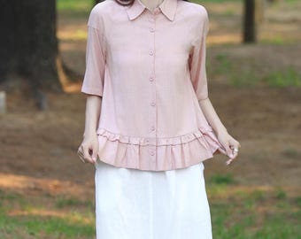 Koszula damska letnia z bawełny i lnu, zapinana na guziki, z kołnierzykiem, krótkim rękawem i falbaniastym brzegiem F711