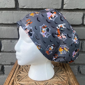 Halloween Scrub Cap, chirurgische Scrub Cap, Scrub Caps für Frauen, Scrub Mützen, Euro Scrub Cap, Scrub Cap mit Knöpfen, Scrub Hat mit Toggle