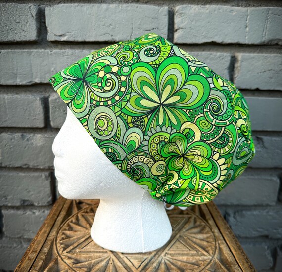 St Patricks Scrub Cap, Clover Surgical Scrub Cap, Scrub Cap for Woman, Scrub Hats, Euro Scrub Cap for Woman with Toggle, Four Leaf Clover