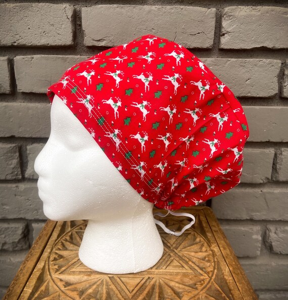 Christmas Scrub Cap, Reindeer Scrub Cap, Vintage Santa, Surgical Scrub Cap, Scrub Caps for Women, Scrub Hats, Euro Pixie Toggle Hat