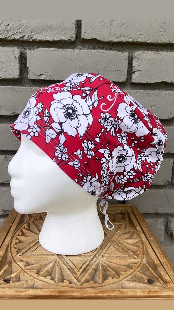 Red Floral Scrub Cap, Surgical Scrub Cap, Scrub Cap for Woman, Scrub Hats, Euro Scrub Cap for Woman with Toggle, Hibiscus