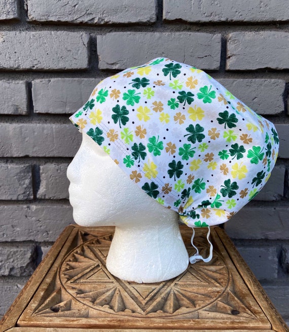 St Patricks Scrub CapSurgical Scrub Cap, Scrub Cap for Woman, Scrub Hats, Euro Scrub Cap for Woman with Toggle, Four Leaf Clover