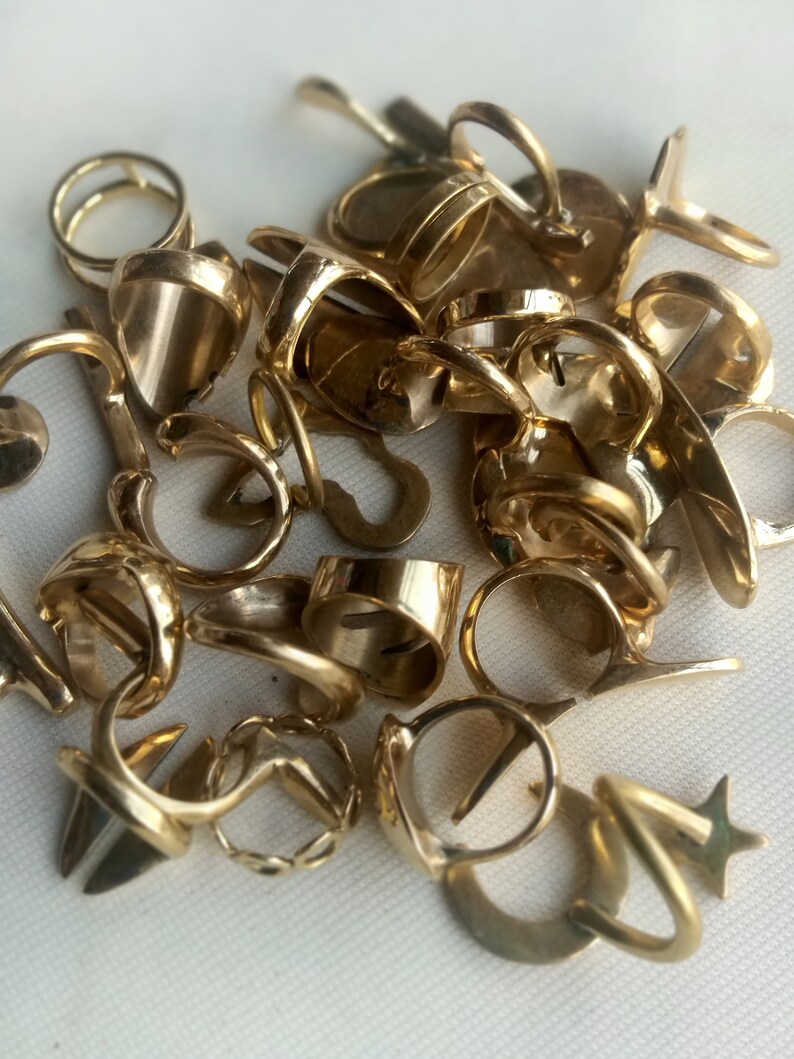 Statement rings On sale jewelry for women,signet rings 10 wholesale Assorted rings circle rings.