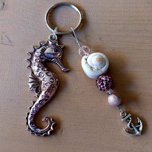 Seahorse keychain