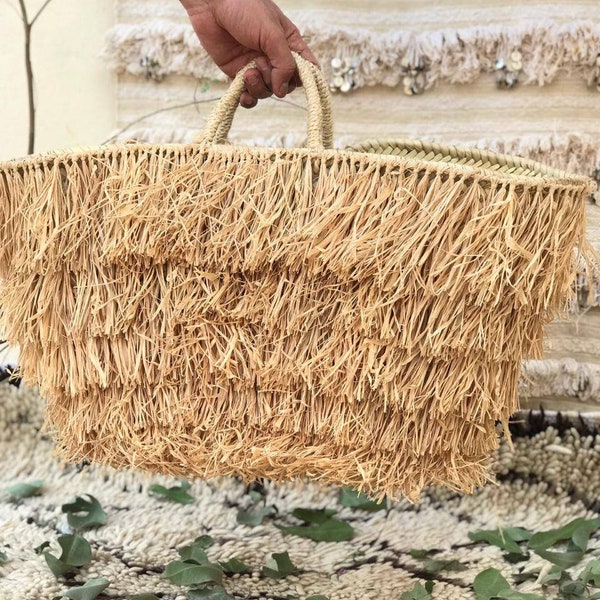 Basket woven palm leaf,raffia, basket,bag,beachbag،Basket,panier,picnic bag,sac de plage,beach bag, basket,raphia