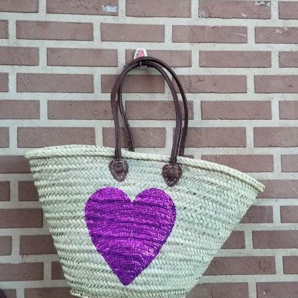 Basket woven palm leaf decorated with sequins, basket,bag,beachbag،Basket,panier,picnic bag,sac de plage,beach bag, basket,