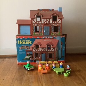 Fisher Price Little People Tudor House with Box