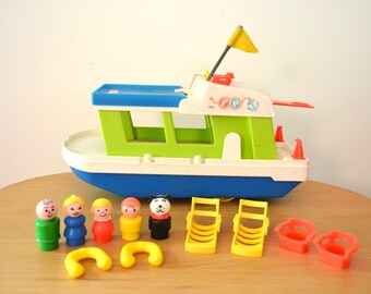 toy houseboat