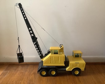 ヴィンテージのトンカダンプトラック - Etsy 日本