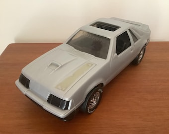 Coche de juguete Ford Mustage de plástico de Gay Toys
