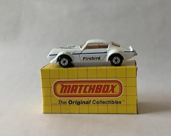 UNOPENED Box. Hot Wheels Vintage Real Riders Dodge D-50 White