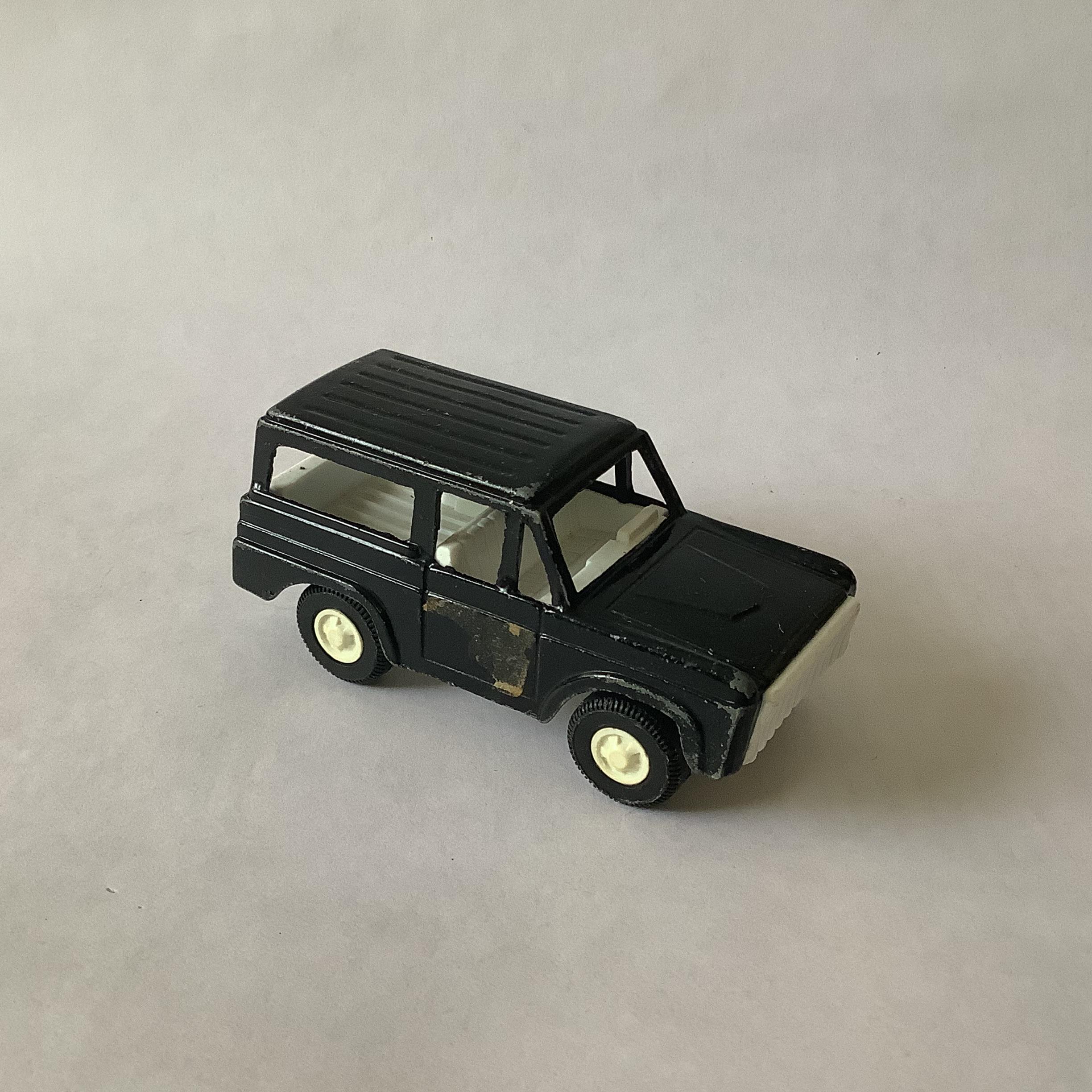 Jual MATCHBOX LOCAL CRUISERS 1972 FORD BRONCO 4 X 4 Di Seller