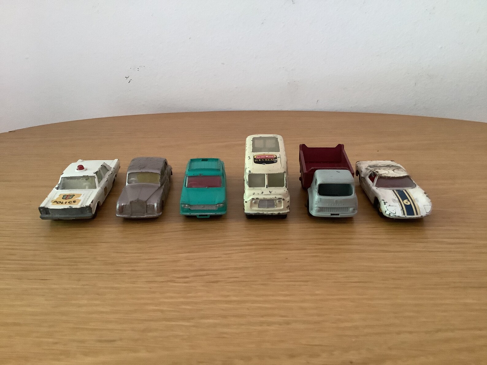 A collection of Matchbox Series by Lesney to include No. 31 Lincoln