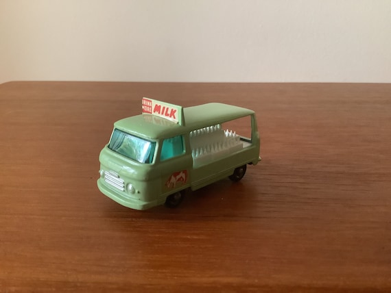 Matchbox Lesney No 21 Commer Bottle Float Milk Delivery