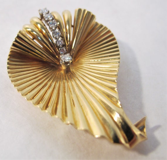 Cartier 14k gold, 1k diamond encrusted brooch. - image 2