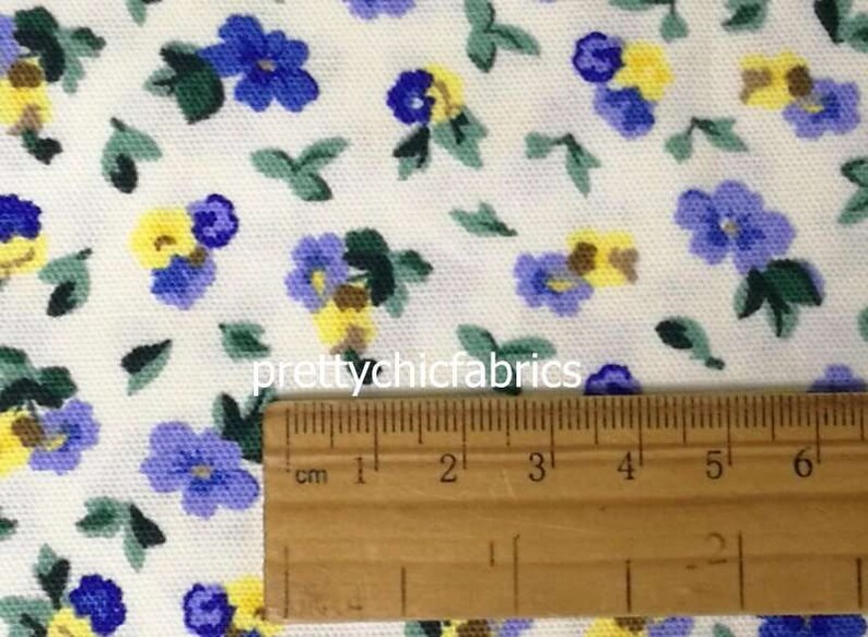 18/'/' 12 Yard Polyanthus Shapphire Primrose Laura Ashley Furnishing Cotton Fabric
