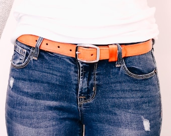 High Quality women or mens leather belt, Comes in 5 different colors,
