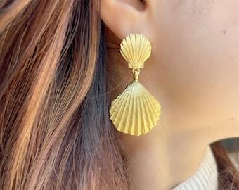 Shell Earrings, Marine earrings, shell jewelry, gold shell earrings, beach style earrings, Gold plated brass, gift for her