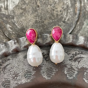 Pearl and Ruby Earrings, Ottoman Earrings, Gold plated brass, Ottoman jewelry, gemstone earrings, stud earrings