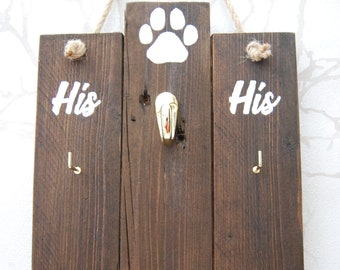 Percha para correa de perro con huella de pata de madera de palé recuperada 'His & His' / Ganchos para llaves con etiqueta(s) de regalo opcional(es)