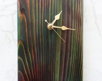 Reloj de pared Aurora Boreal de madera de palets recuperada Yakisugi