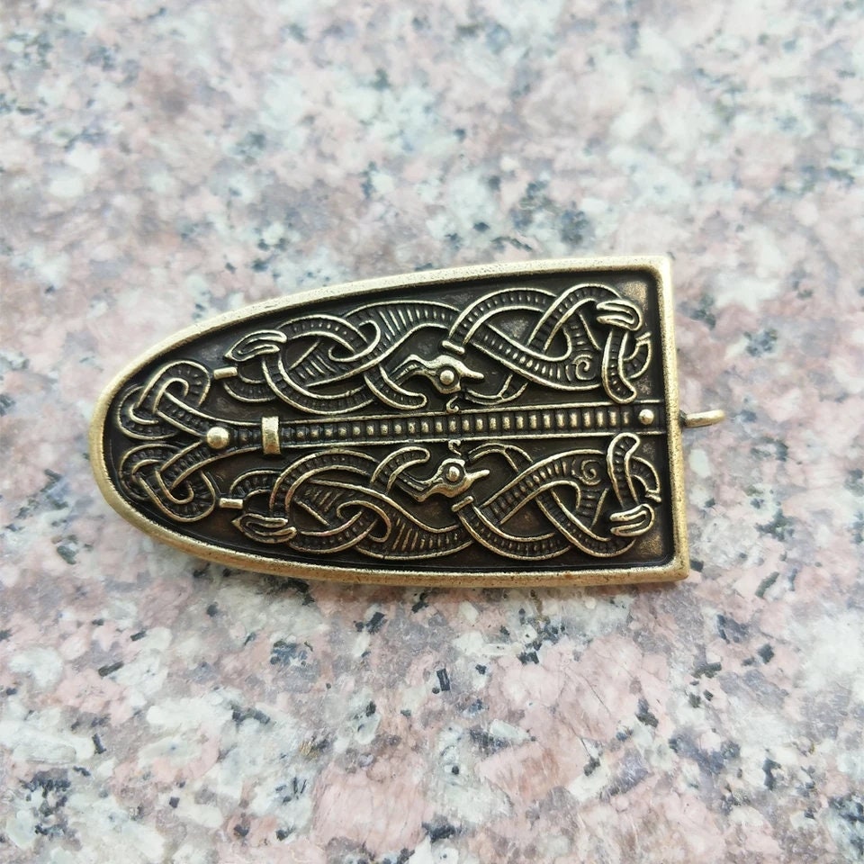 Viking oval brooch - Etsy 日本