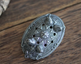 Tortoise Style Norse / Viking Brooch (Single) with raised details