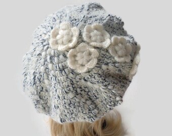 Woolen beret Soft hat with crochet flowers