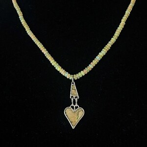 Yellow Quartz Beaded Necklace with Yellow Abalone Heart Pendant, Handmade Jewelry for Women, Collar Necklace, Gift for Her