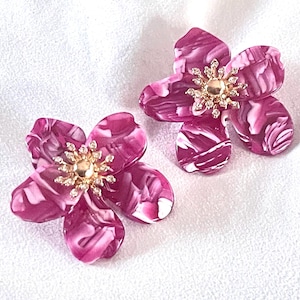 Pendientes grandes de flores rosas y blancas