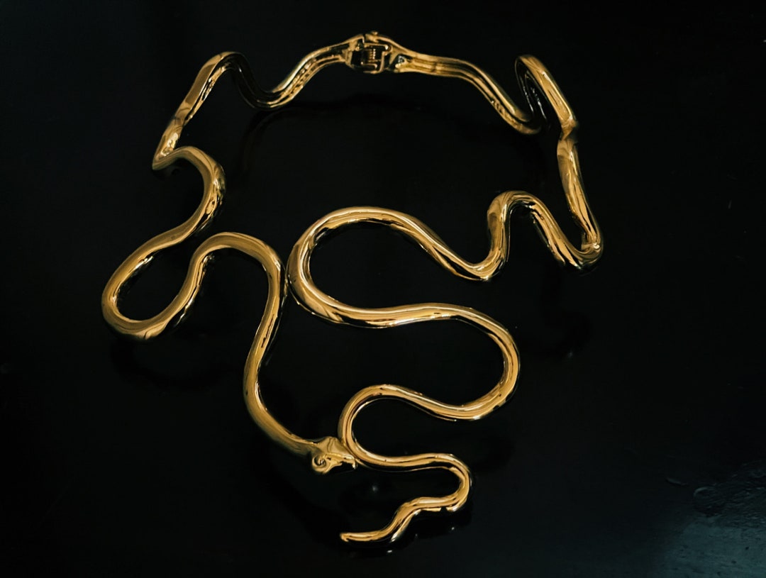AI183 - Serpent’s Gaze Snake Choker