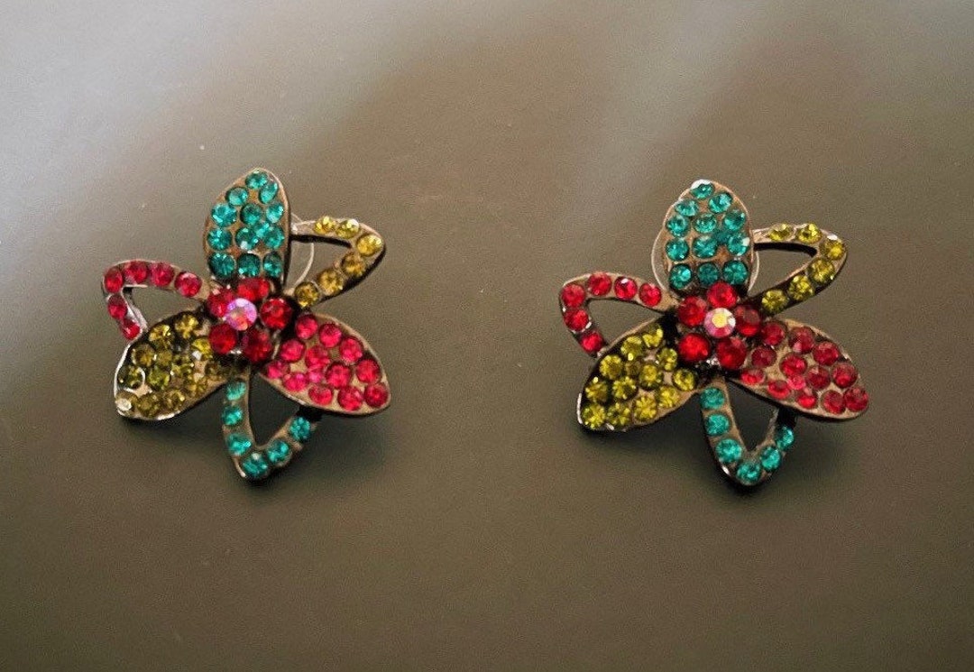 Gorgeous Gold Flower Earrings With Rhinestones - Bohemian Statement Jewelry For Women