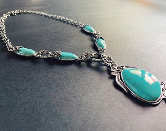 Howlite Pendant necklace, Handmade Necklace, Statement jewelry, Women&#39;s jewellry, Silver Necklace, Gift, bohemian Style