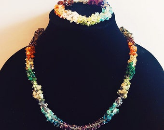 Collana e bracciale in pietra preziosa multicolore, gioielli fatti a mano, set di gioielli, regalo femminile, regalo per ragazze, gioielli alla moda, stile boho