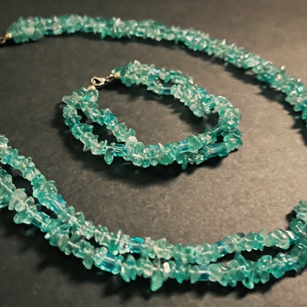 AAA Grade Natural Aquamarine Crystal Chip Stretchy Bracelet - Charged, Peru