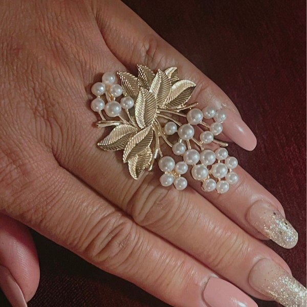 Oversized Gold Leaf Ring with Faux Pearls, Statement Rings, Fashion Jewelry For Women, Floral Theme Ring, Party Jewelry, Size 9